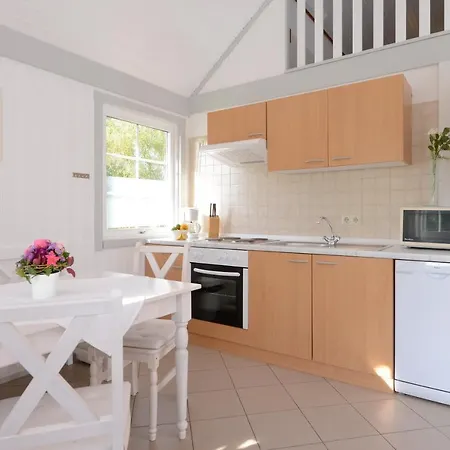 Ferienhaus Schwedenhaus In Der Hotelanlage Tarnewitzer Hof Boltenhagen
