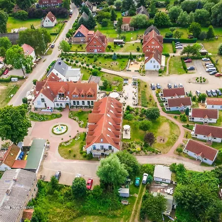 Ferienhaus Schwedenhaus In Der Hotelanlage Tarnewitzer Hof